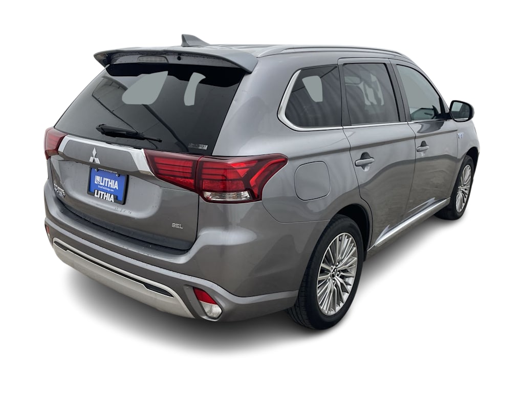 Thumbnail: 2022 Mitsubishi Outlander - 32