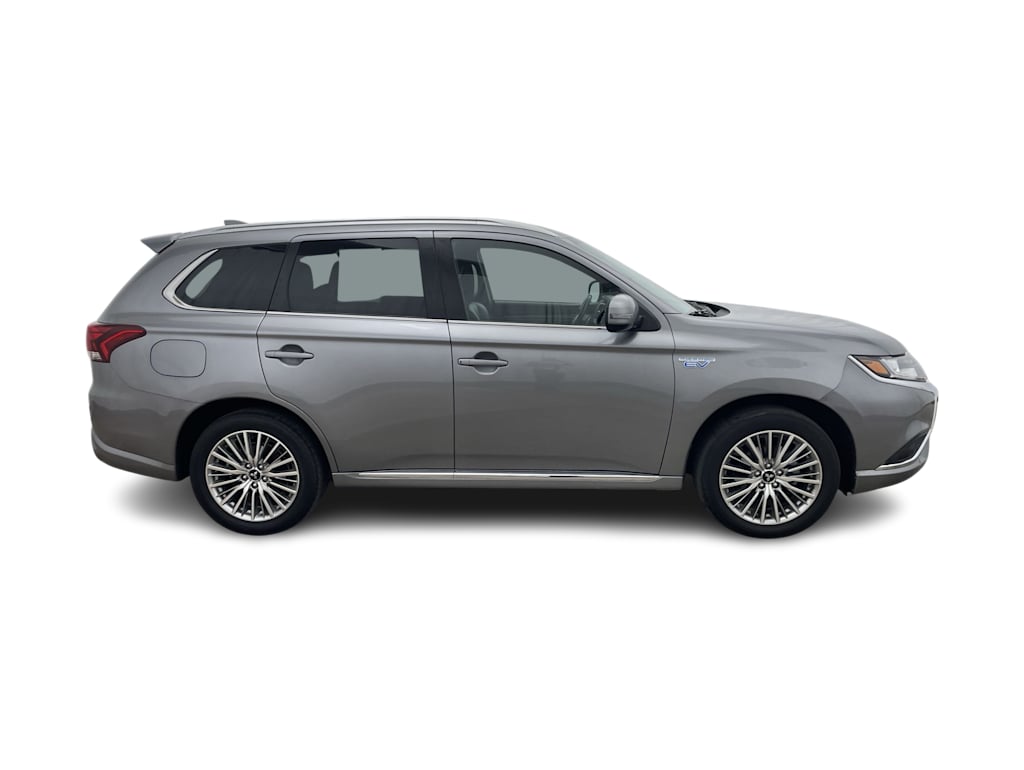 Thumbnail: 2022 Mitsubishi Outlander - 33