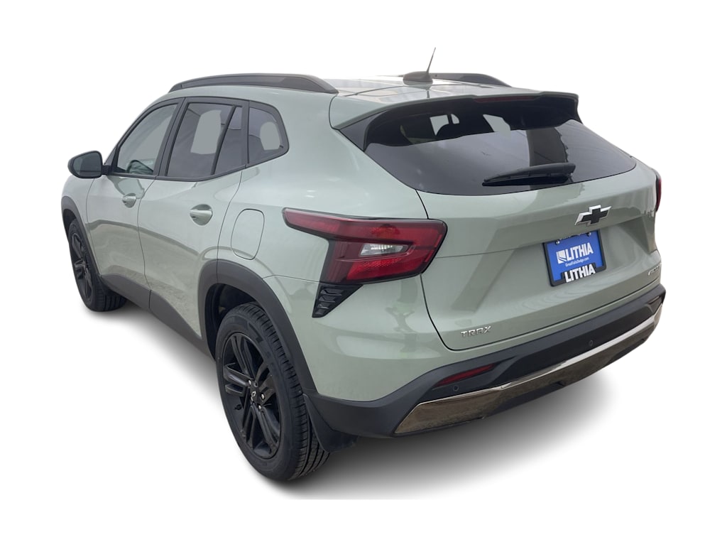 Thumbnail: 2025 Chevrolet Trax - 3
