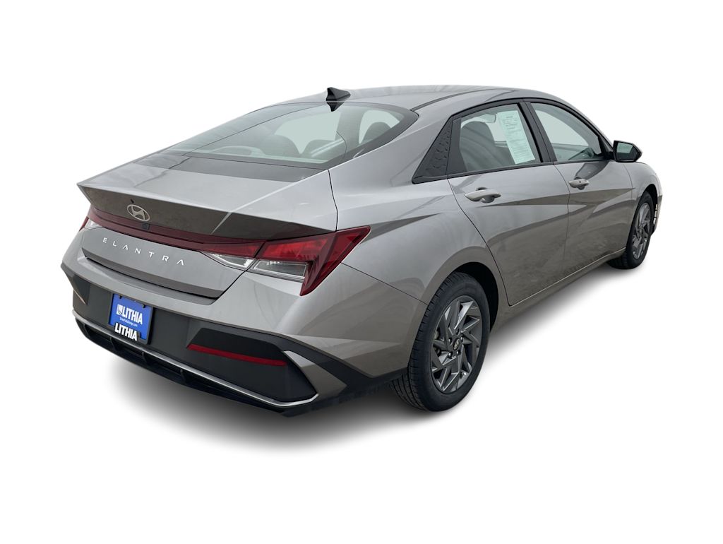 Thumbnail: 2024 Hyundai Elantra - 34