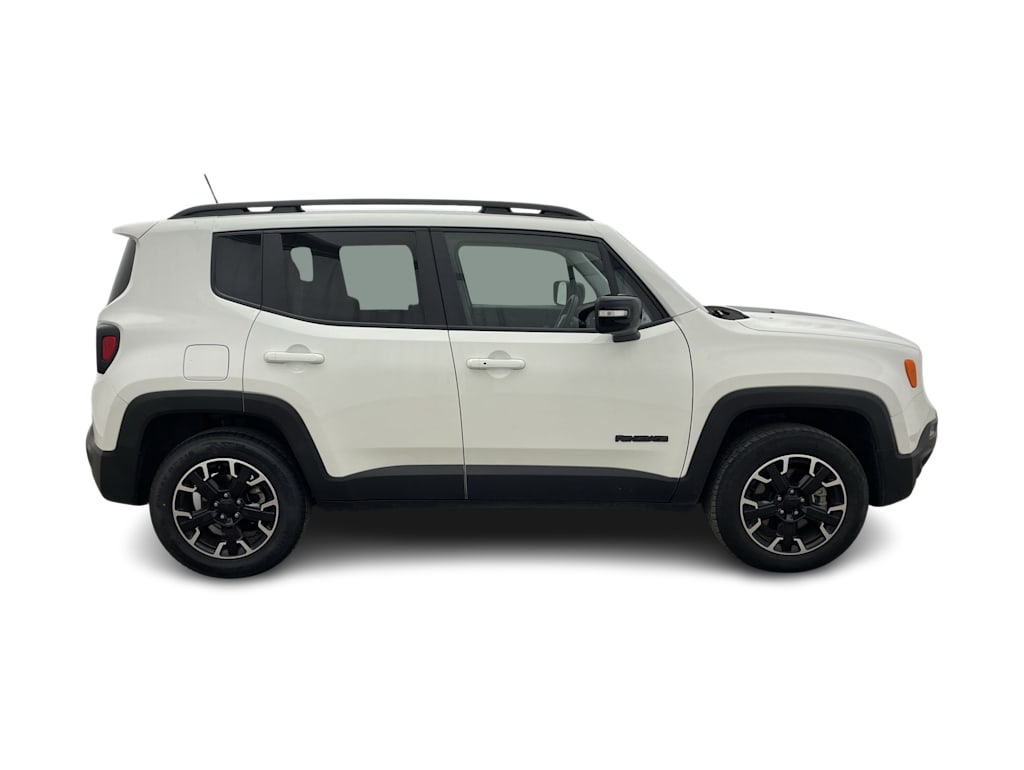 Thumbnail: 2023 Jeep Renegade - 34