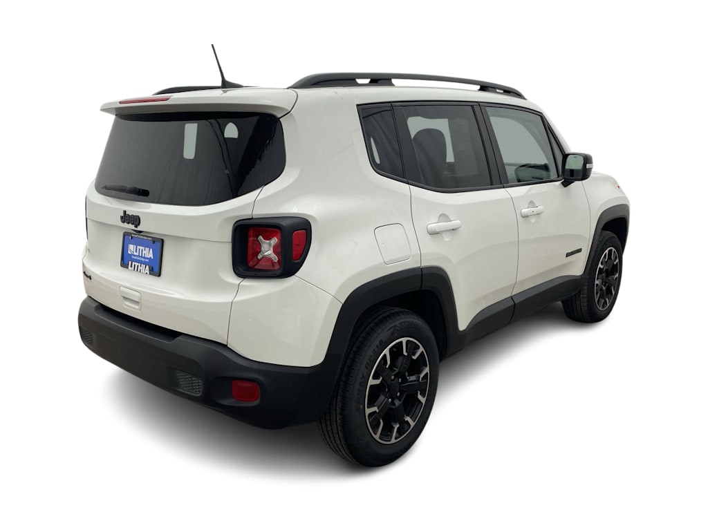 Thumbnail: 2023 Jeep Renegade - 33