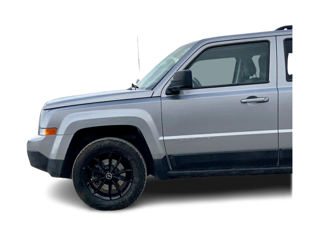 Thumbnail: 2016 Jeep Patriot - 22