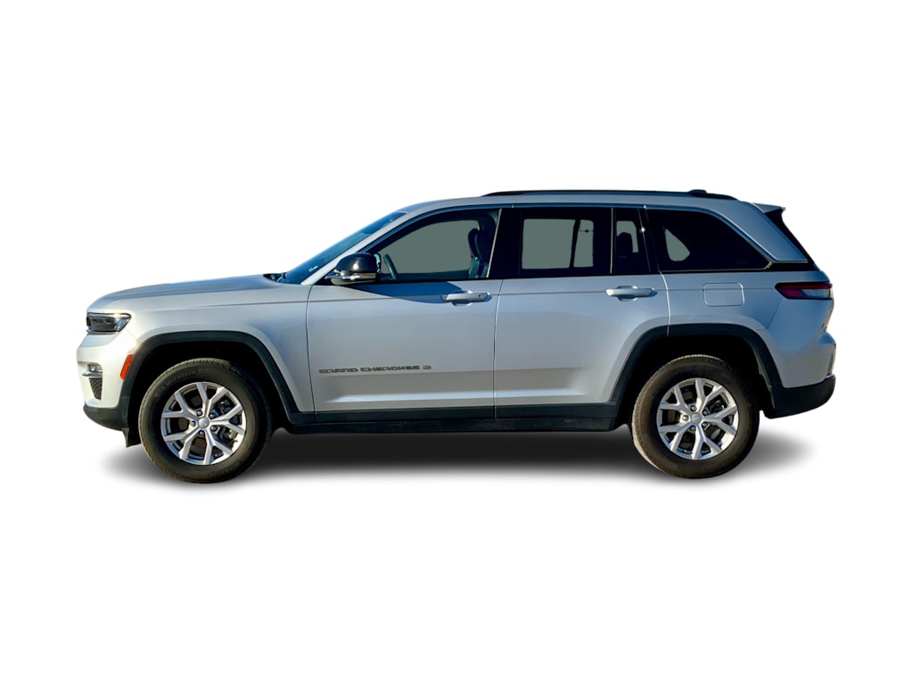 Thumbnail: 2023 Jeep Grand Cherokee - 3