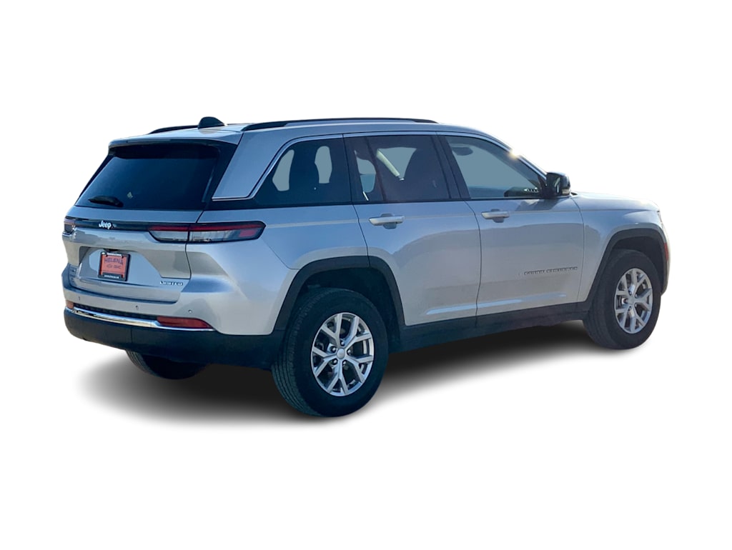 Thumbnail: 2023 Jeep Grand Cherokee - 20