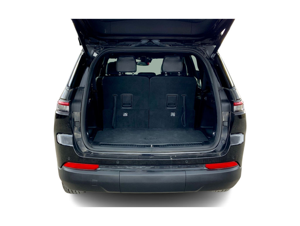 Thumbnail: 2024 Jeep Grand Cherokee L - 18