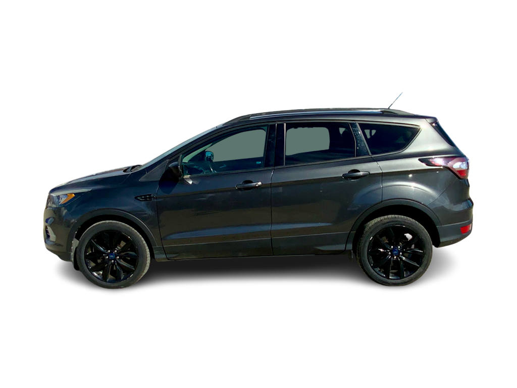 Thumbnail: 2017 Ford Escape - 3