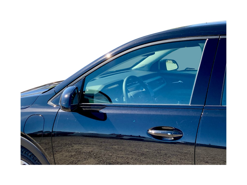 Thumbnail: 2027 Chevrolet Bolt EV - 24