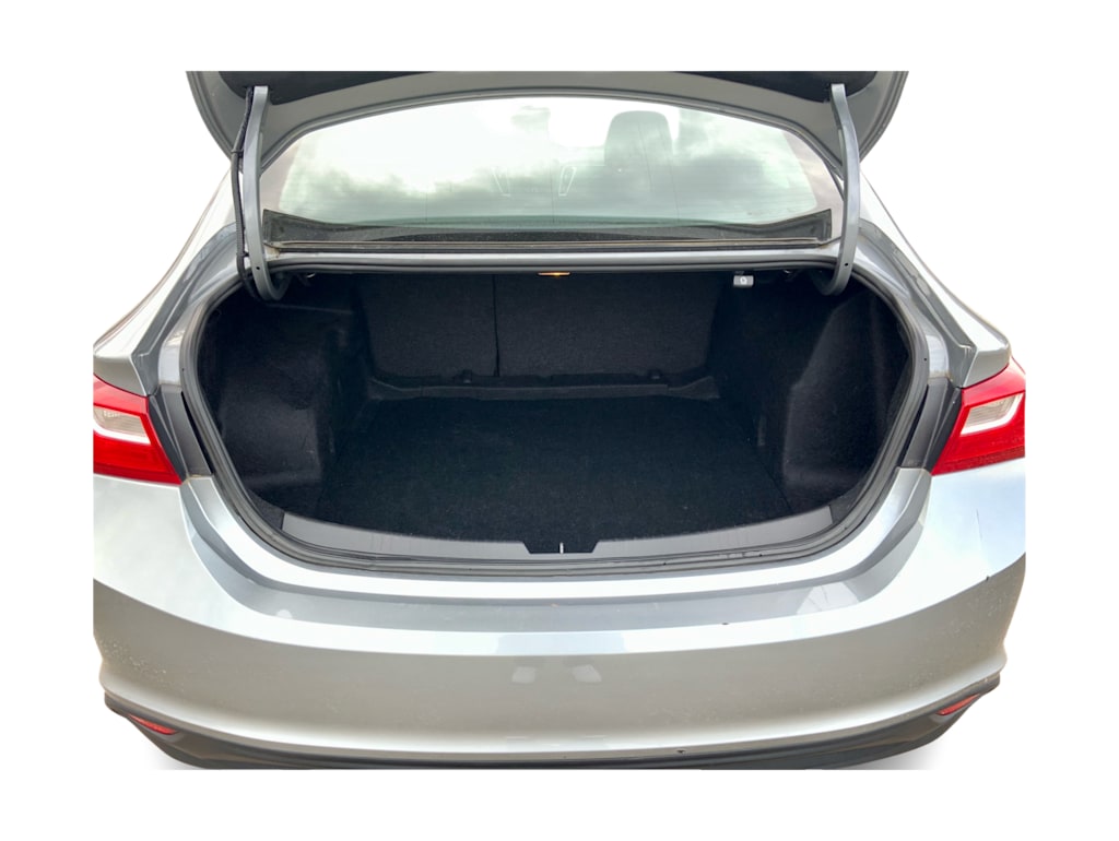 Thumbnail: 2023 Chevrolet Malibu - 18