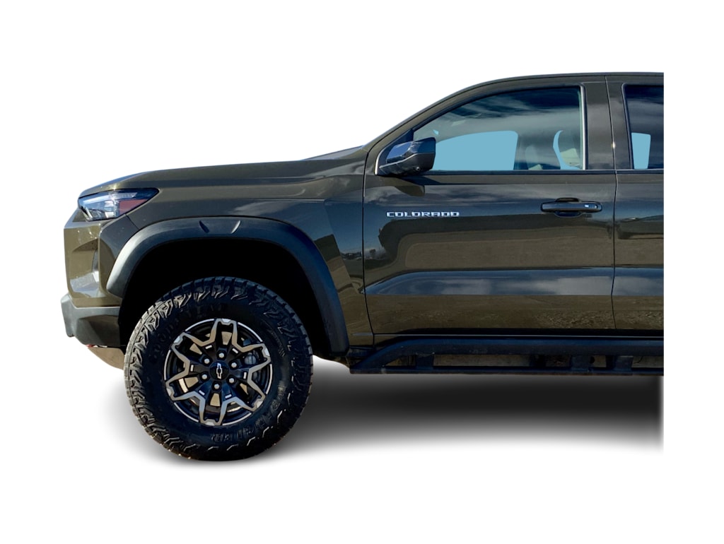 Thumbnail: 2025 Chevrolet Colorado - 27
