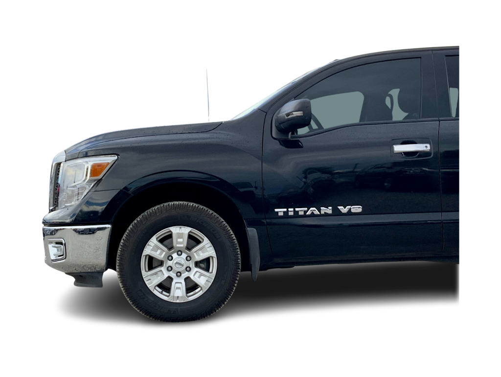 Thumbnail: 2018 Nissan Titan - 23