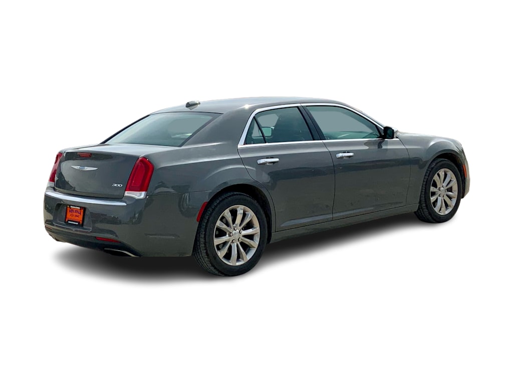 Thumbnail: 2018 Chrysler 300 - 15
