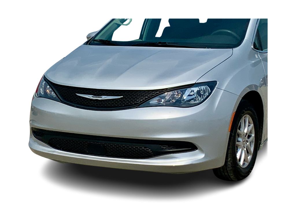 Thumbnail: 2023 Chrysler Voyager - 23