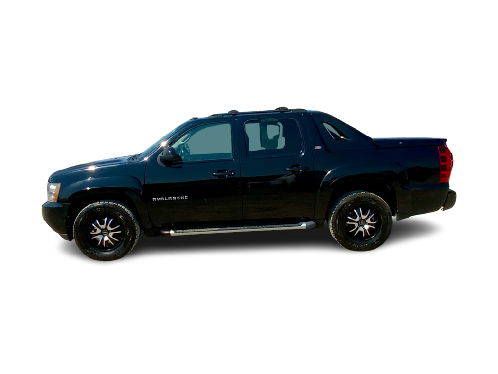 Thumbnail: 2011 Chevrolet Avalanche 1500 - 3