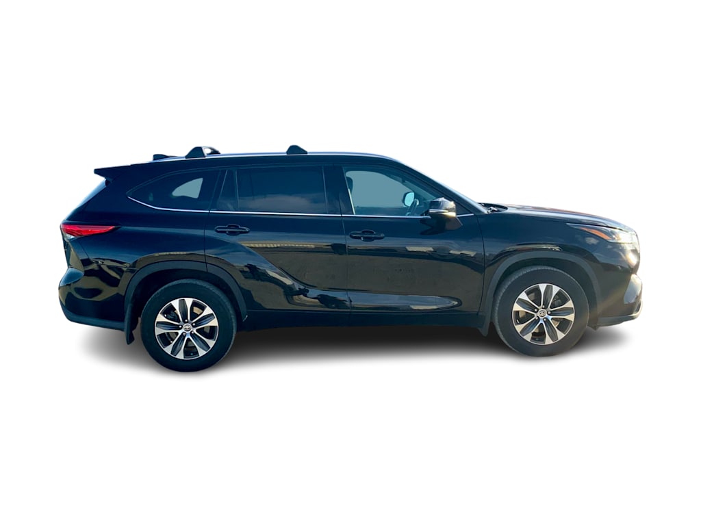 Thumbnail: 2021 Toyota Highlander - 20