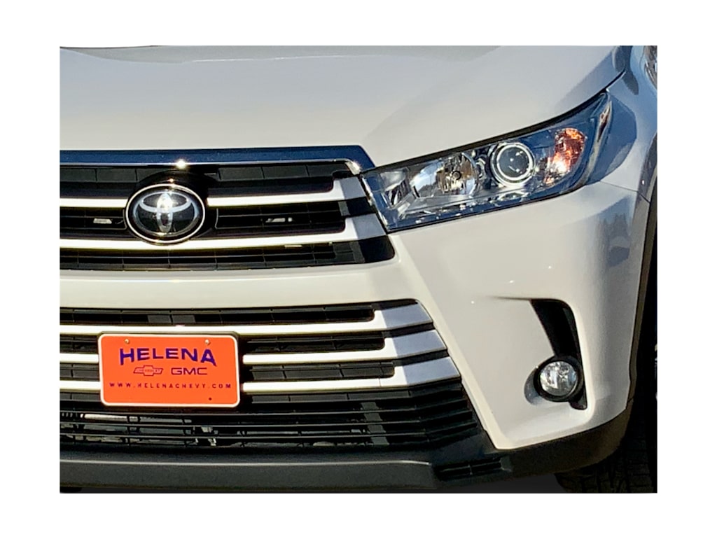 Thumbnail: 2019 Toyota Highlander - 25