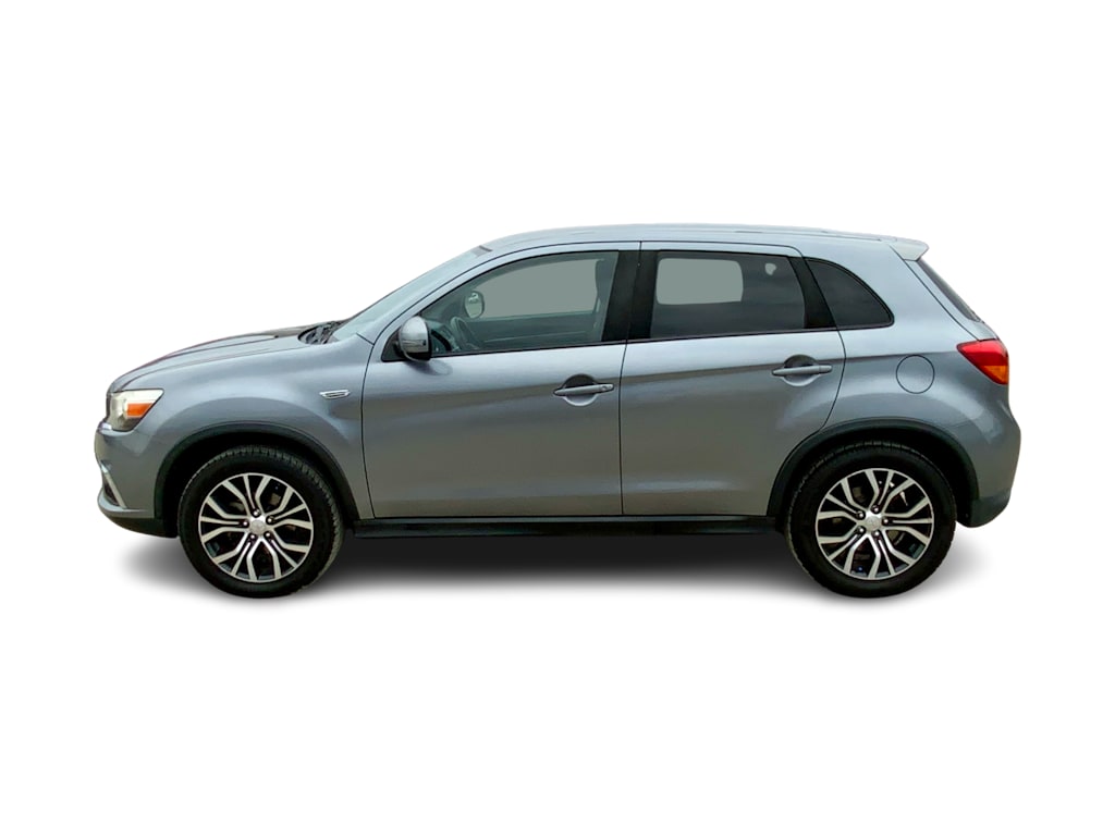 Thumbnail: 2016 Mitsubishi Outlander Sport - 3