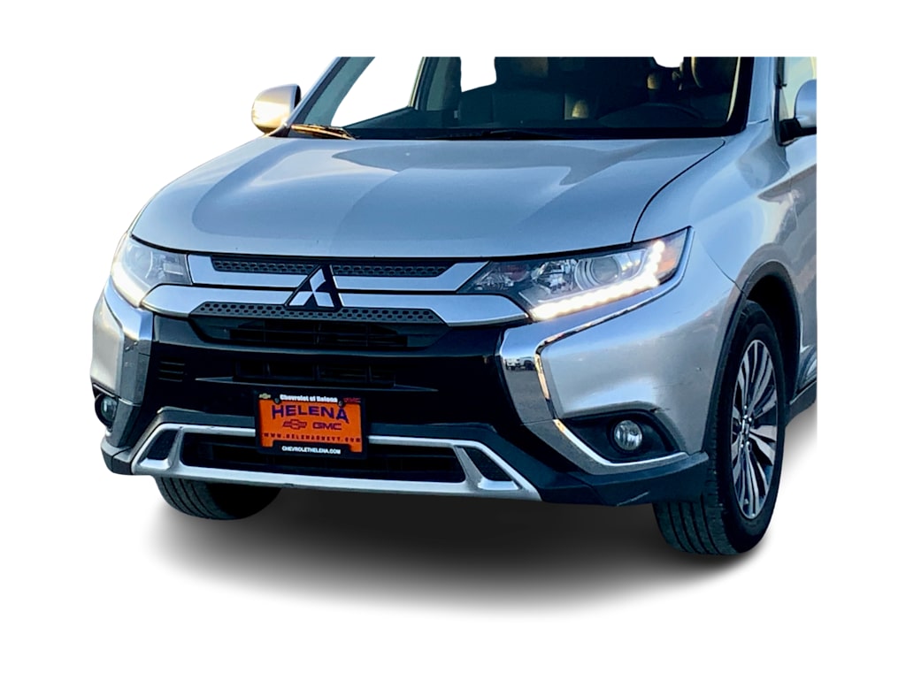 Thumbnail: 2019 Mitsubishi Outlander - 23