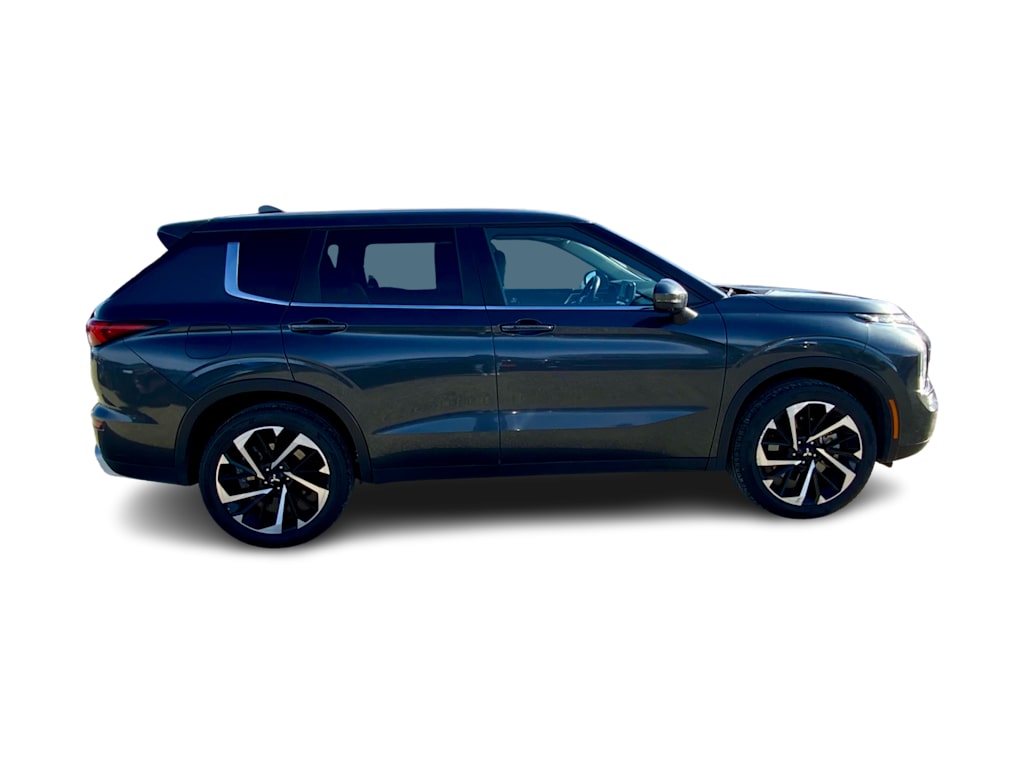 Thumbnail: 2024 Mitsubishi Outlander - 21