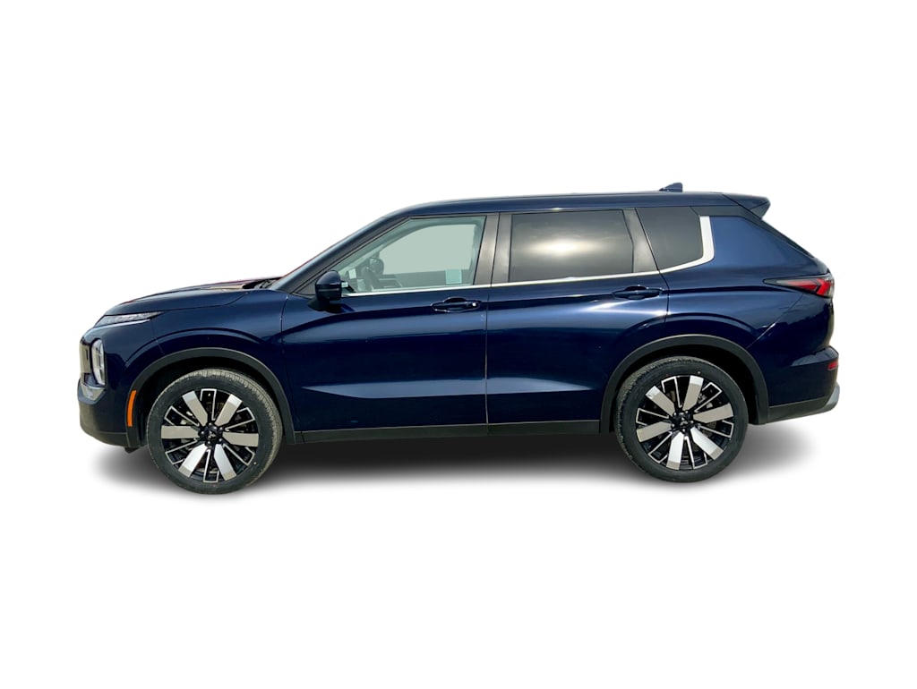 Thumbnail: 2025 Mitsubishi Outlander - 3