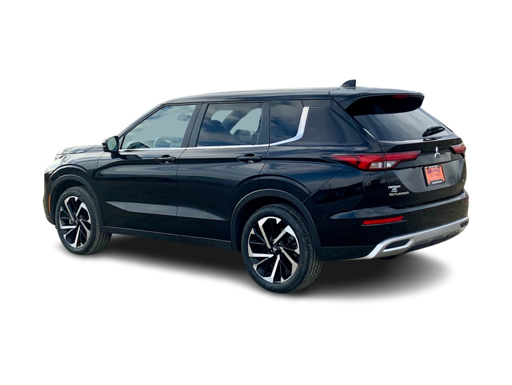 Thumbnail: 2024 Mitsubishi Outlander - 4