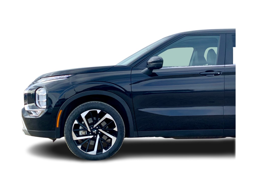 Thumbnail: 2024 Mitsubishi Outlander - 23