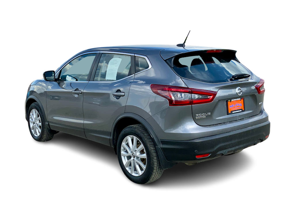 Thumbnail: 2021 Nissan Rogue Sport - 4