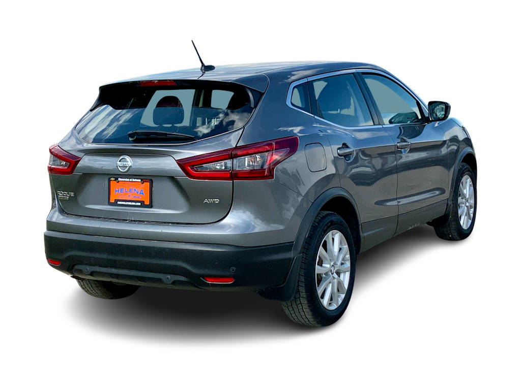 Thumbnail: 2021 Nissan Rogue Sport - 19