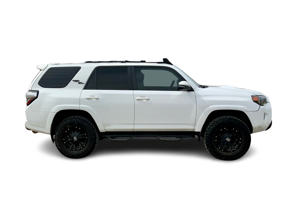 Thumbnail: 2018 Toyota 4Runner - 21
