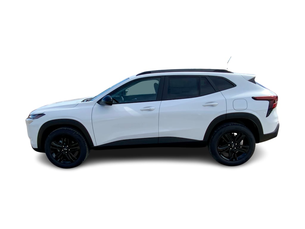 Thumbnail: 2026 Chevrolet Trax - 3