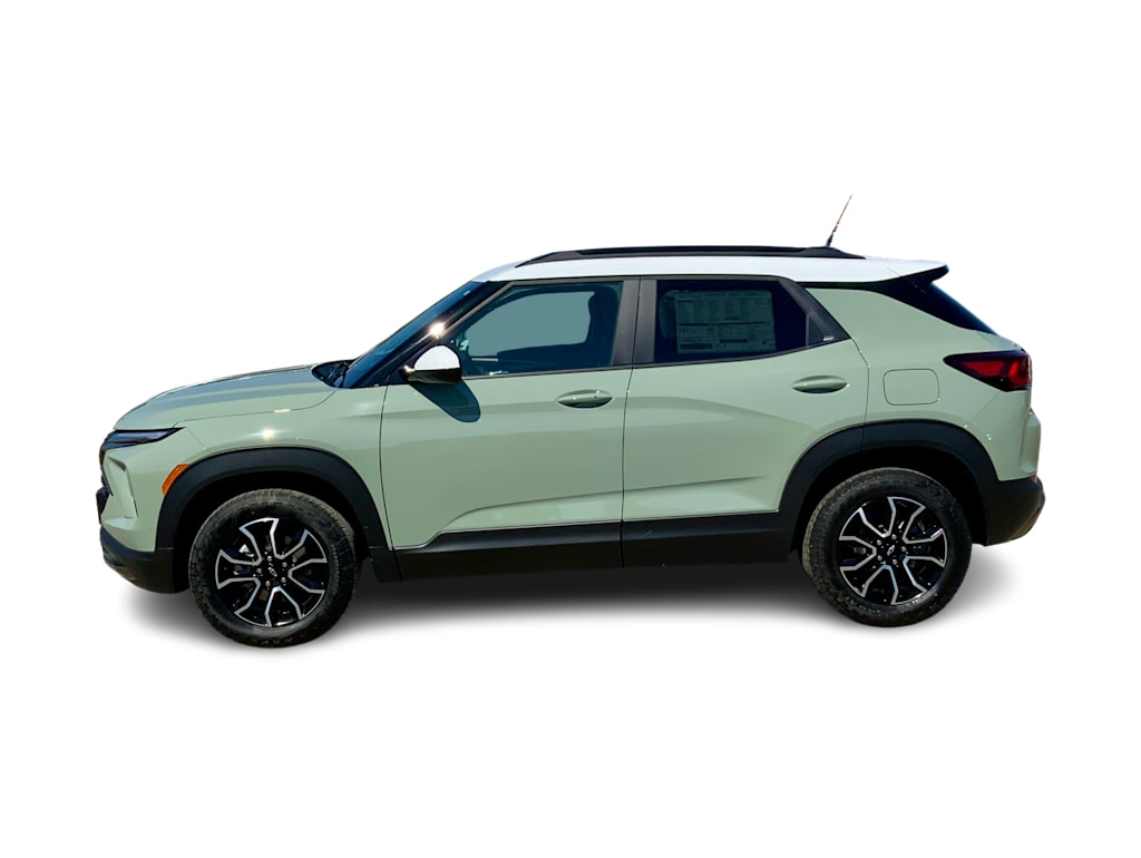 Thumbnail: 2026 Chevrolet TrailBlazer - 3