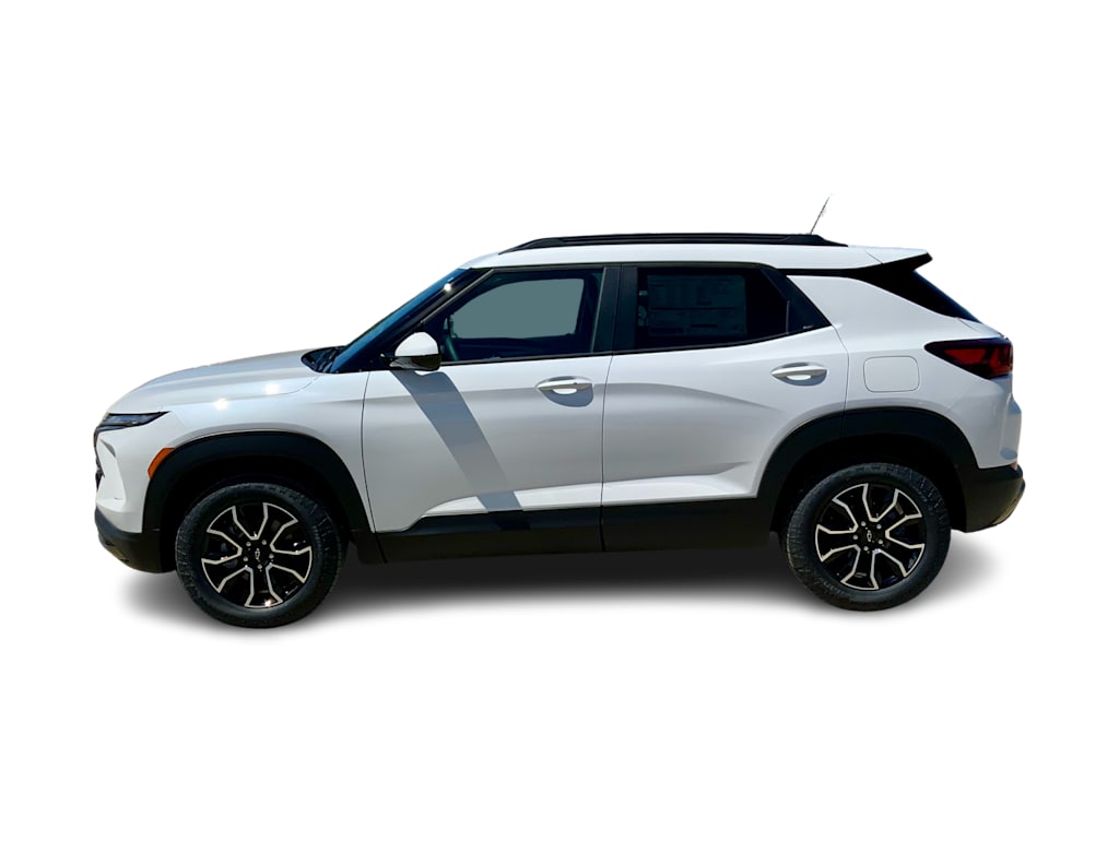 Thumbnail: 2026 Chevrolet TrailBlazer - 3