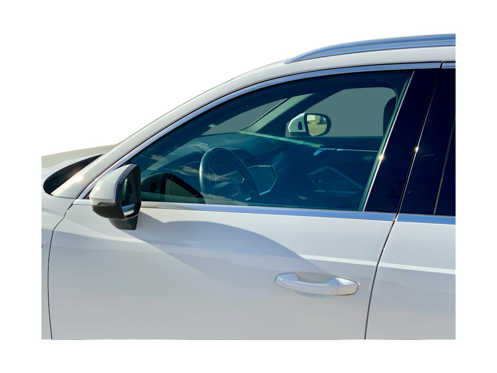 Thumbnail: 2023 Audi Q3 - 26