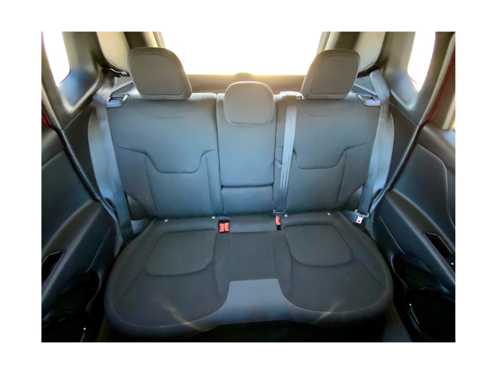 Thumbnail: 2019 Jeep Renegade - 34