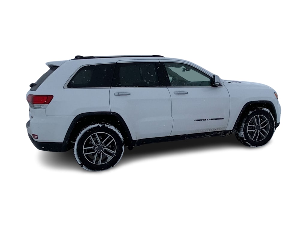Thumbnail: 2020 Jeep Grand Cherokee - 14