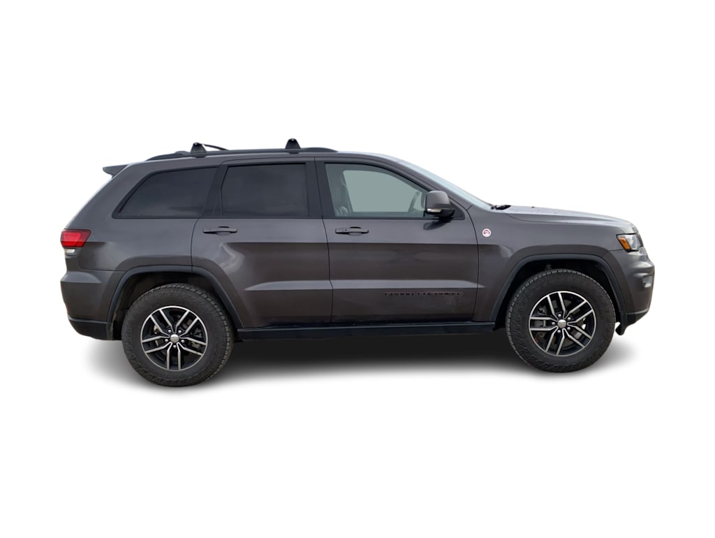 Thumbnail: 2017 Jeep Grand Cherokee - 17