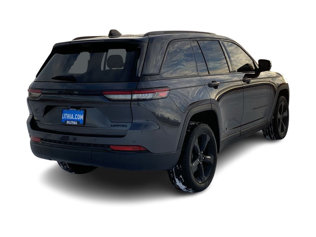 Thumbnail: 2023 Jeep Grand Cherokee - 18