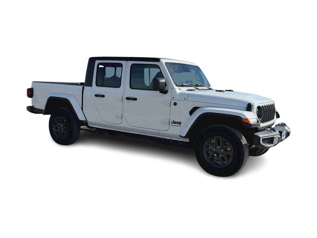 Thumbnail: 2026 Jeep Gladiator - 17