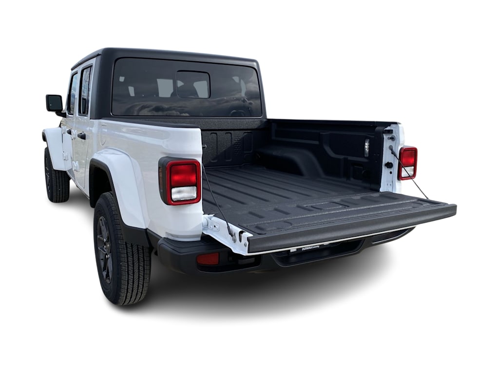 Thumbnail: 2026 Jeep Gladiator - 15