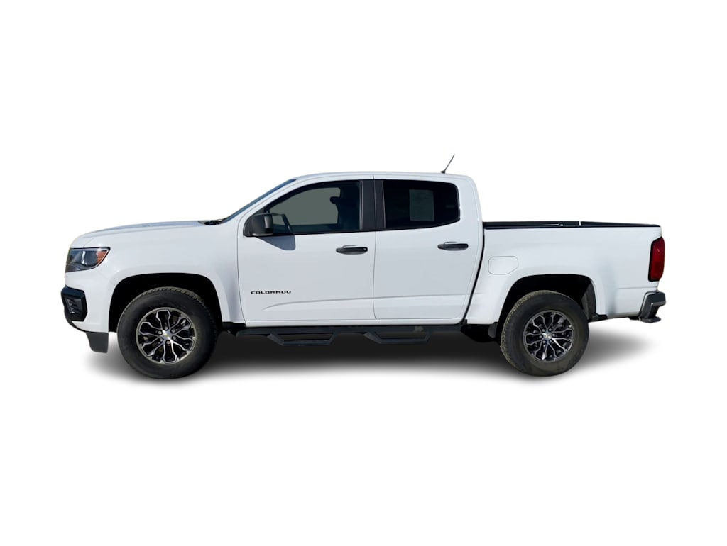 Thumbnail: 2022 Chevrolet Colorado - 3