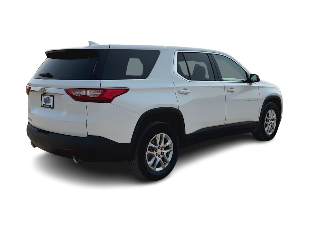 Thumbnail: 2021 Chevrolet Traverse - 18