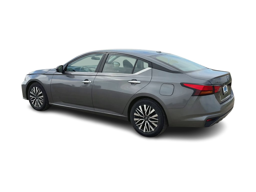 Thumbnail: 2025 Nissan Altima - 4