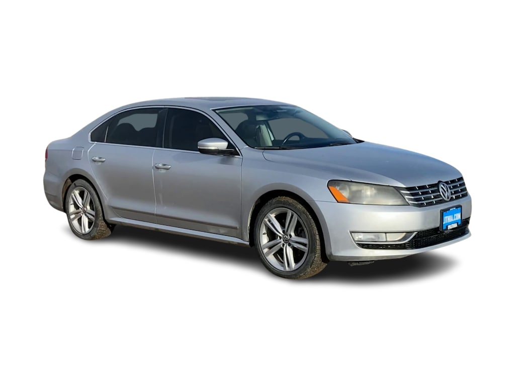 Thumbnail: 2015 Volkswagen Passat - 12
