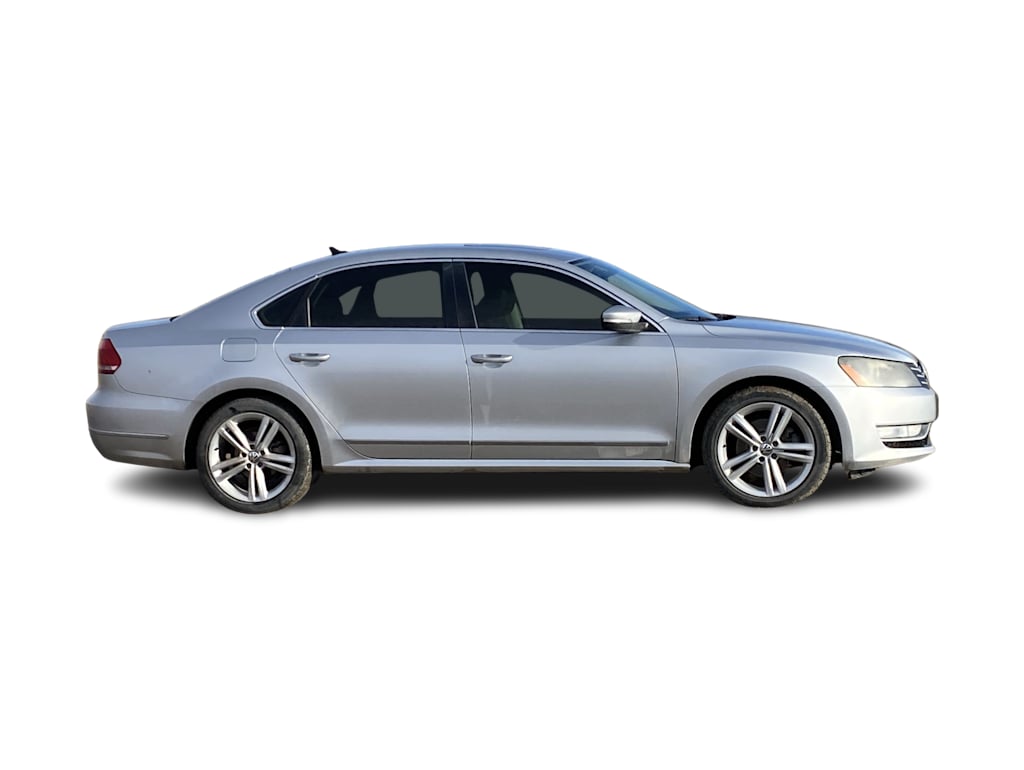 Thumbnail: 2015 Volkswagen Passat - 21