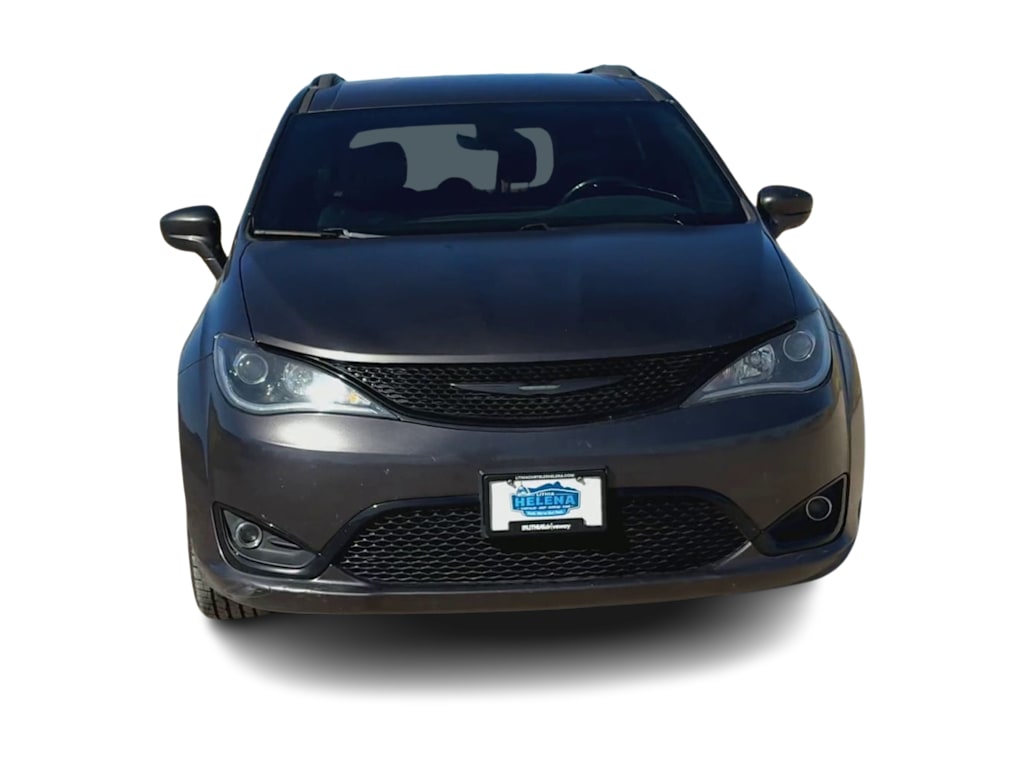 Thumbnail: 2018 Chrysler Pacifica - 5