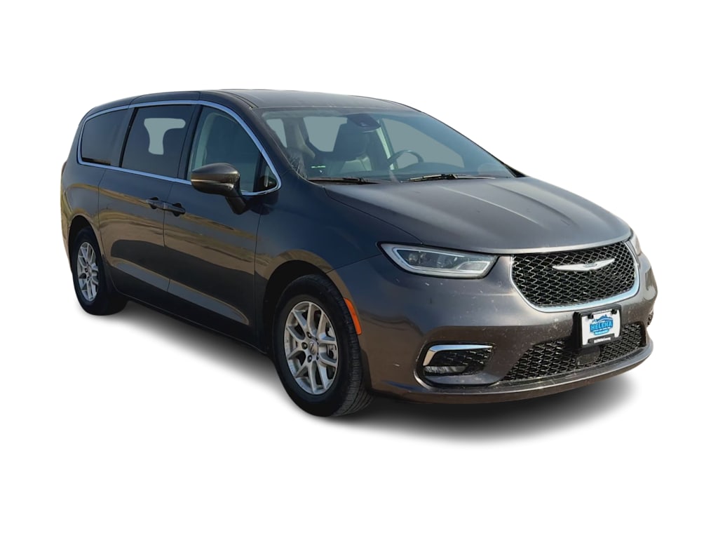 Thumbnail: 2023 Chrysler Pacifica - 12