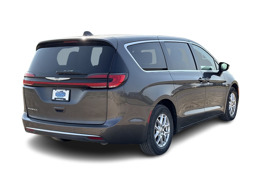 Thumbnail: 2023 Chrysler Pacifica - 20