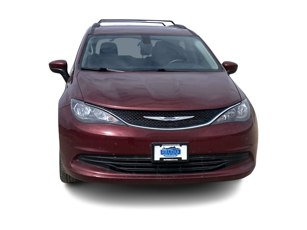 Thumbnail: 2020 Chrysler Voyager - 14