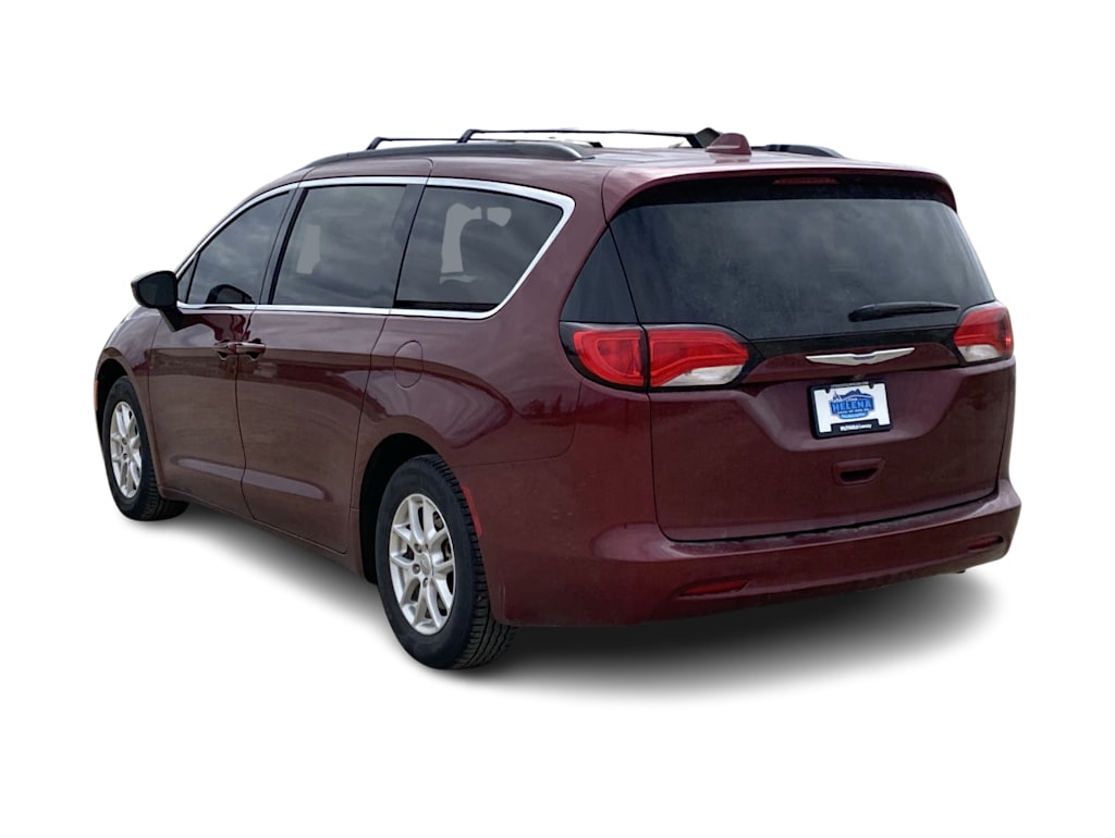 Thumbnail: 2020 Chrysler Voyager - 3