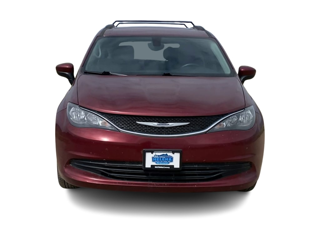 Thumbnail: 2020 Chrysler Voyager - 5